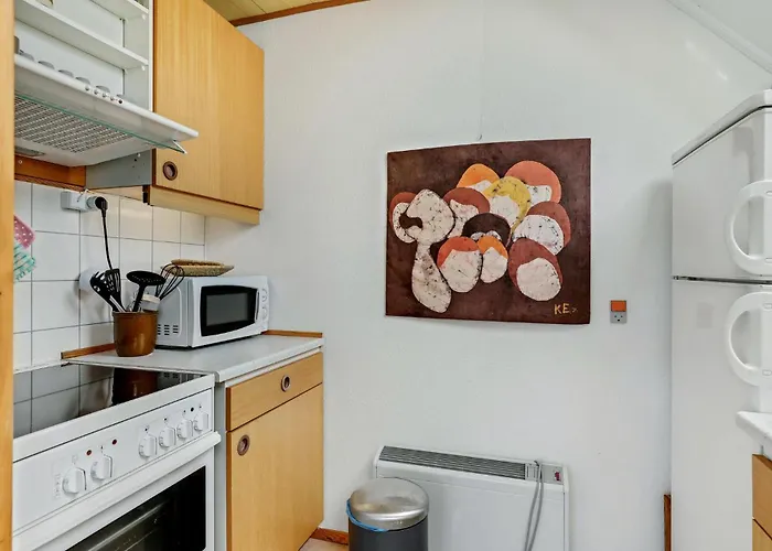 Gorgeous In With Kitchen Feriehus